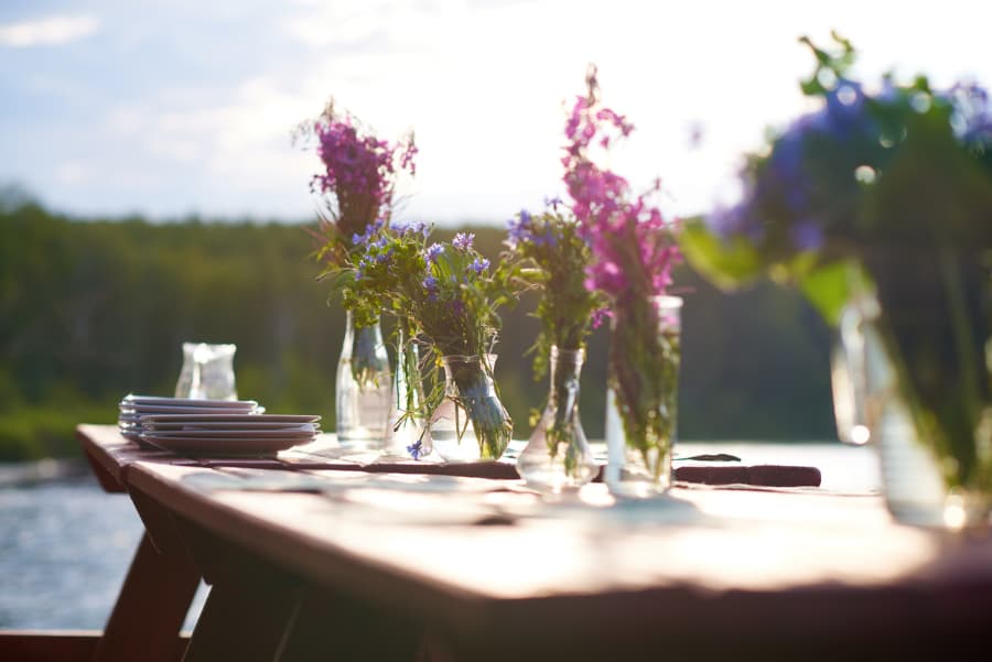 Table with spring flowers
